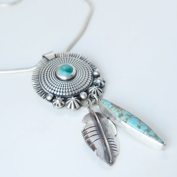 Agnes’ Sunday Pendant