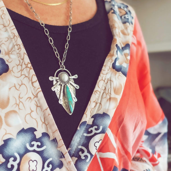 Bonnie Magpie Pendants The Huntress